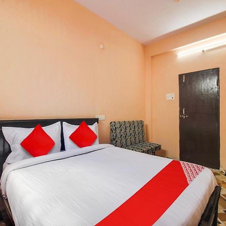 Hotel O R.J.International Pedda Ambarpet Exterior foto